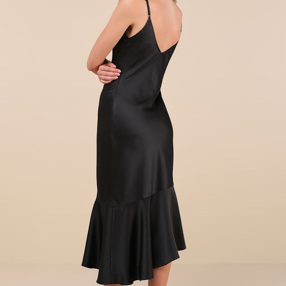 NWT Lulus Strictly Romance Black Satin Asymmetrical Tiered Midi Dress XL - Picture 2 of 7